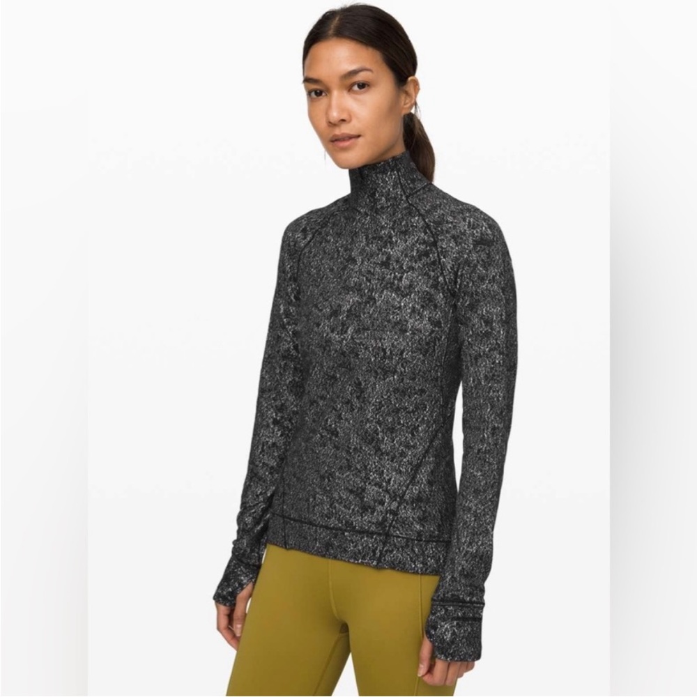 Lululemon Outrun the Elements‎ 1/2 Zip Size 6